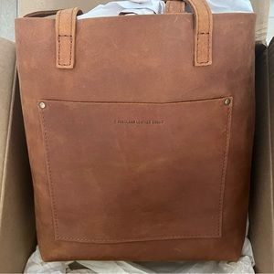 Portland Leather Goods Classic Crossbody Tote Dakota